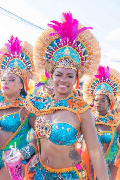 /Carnaval-woman.jpg